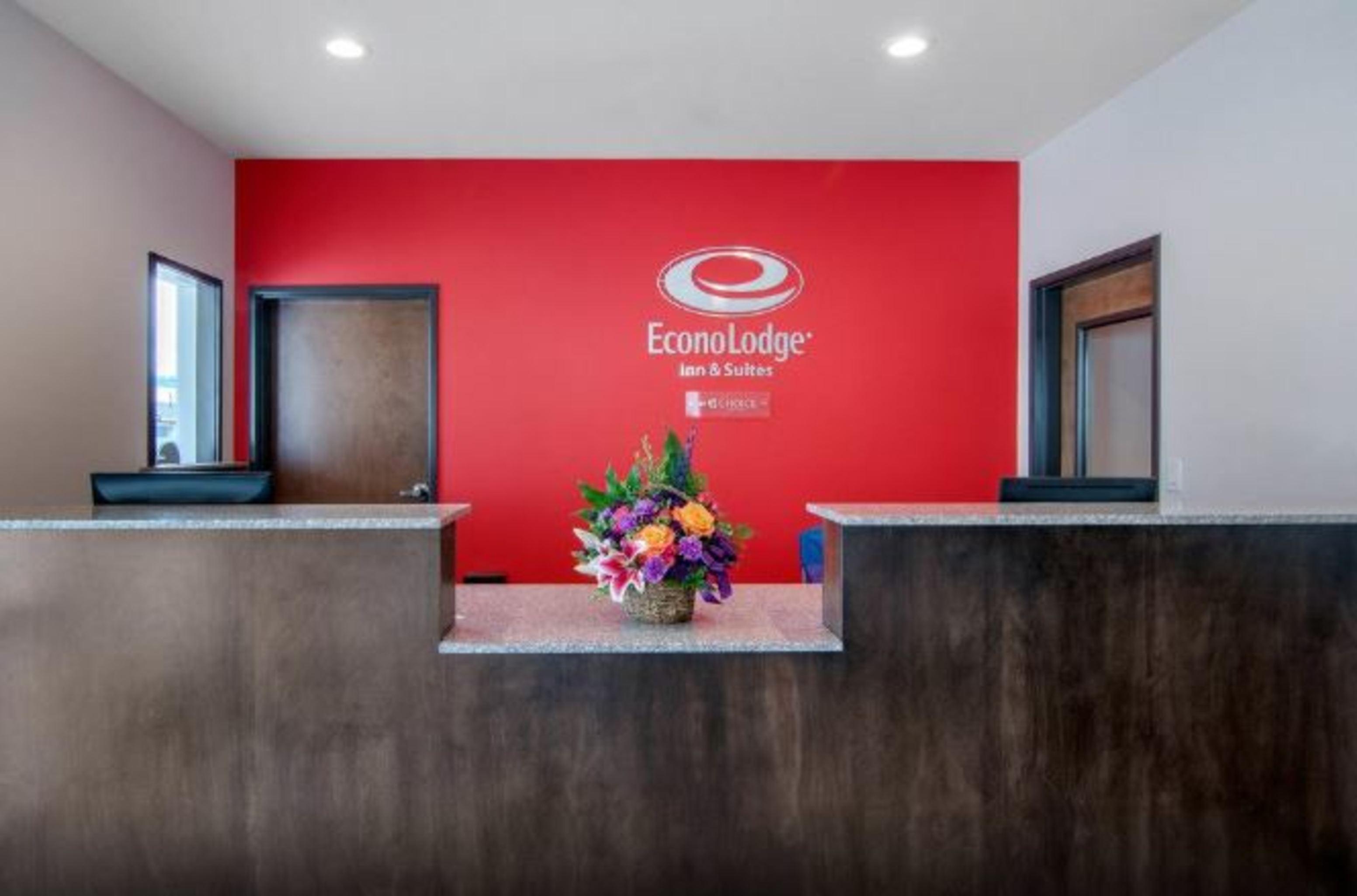 Econo Lodge Inn & Suites Springfield Exterior photo